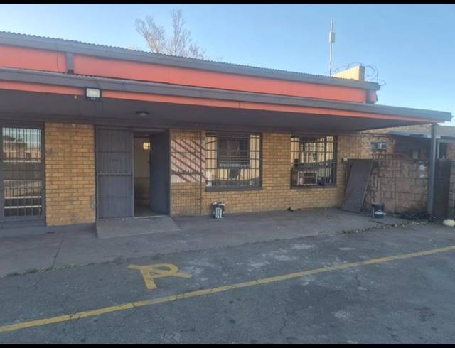 INDUSTRIAL FOR SALE IN VANDERBIJLPARK NW